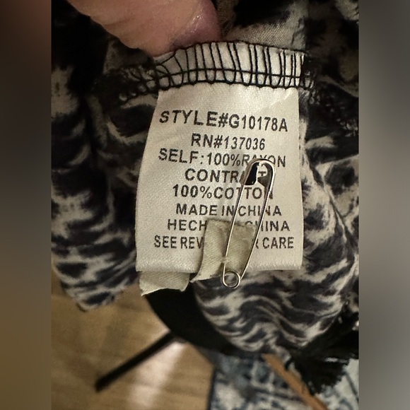 Boho Retro Criss Cross Halter Top - Picture 5 of 6